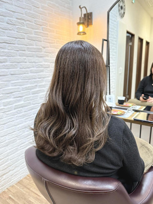 シアーベージュ