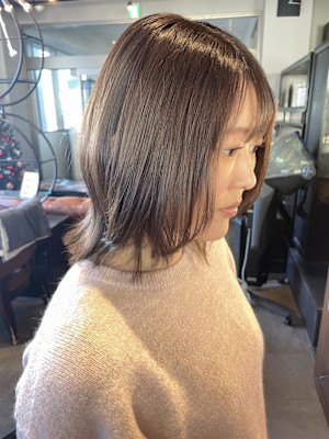 オリーブベージュ/顔周りレイヤー