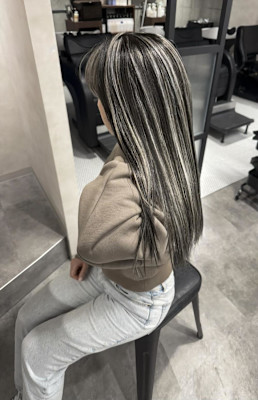 ★ダークグレー×コントラストハイライト★