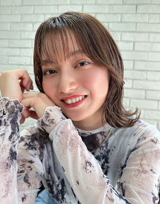 くびれヘア×顔周りレイヤーカット