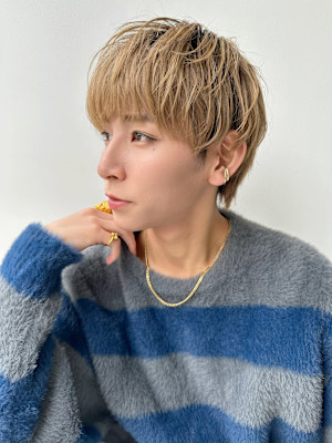 【BUZZbee】ミルクティーベージュ王道メンズスタイル