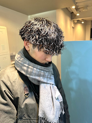 波巻きスパイラルパーマ/刈り上げマッシュ