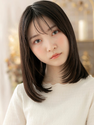 内巻きレイヤーカット黒髪ナチュラルミディ　マロンベージュ