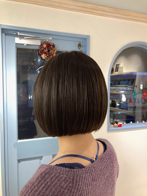 切りっぱなしボブ２０２５赤羽人気スタイル艶髪