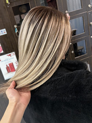 バレイヤージュ/エンドカラー　岩崎錦糸町北口