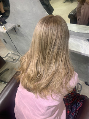 ブリーチカラー、ミルクティー