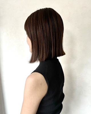 イノアカラーベージュ・小顔前下がりボブ