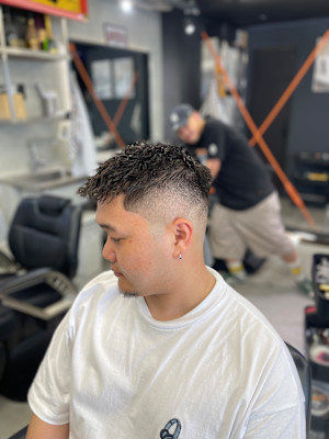 ツイストクロップ