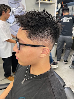 ミドルフェードアップバング