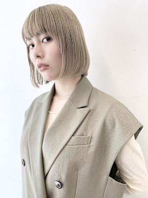 くびレイヤーボブルフネビージュ小顔ワンレンこなれミディ