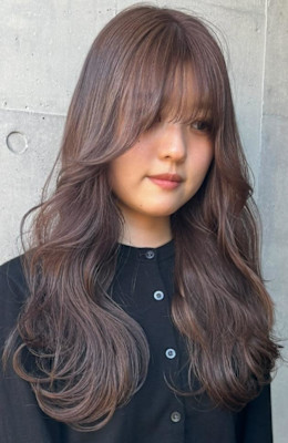 ミルクティーベージュ　レイヤーカット　ブラウンカラー
