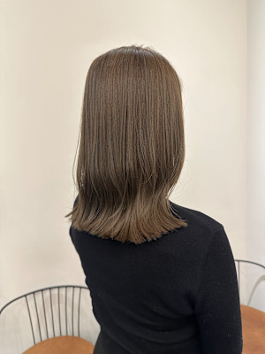 池袋 イルミナカラー 透明感 切りっぱなし オリーブアッシュ