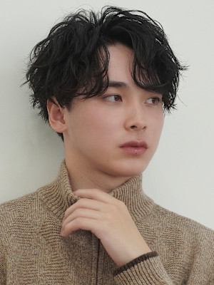 センターパート/波巻きパーマ