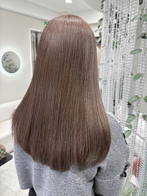 透き通るツヤ感！ミルクティーベージュ！