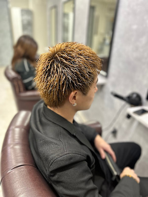 スパイキーショート