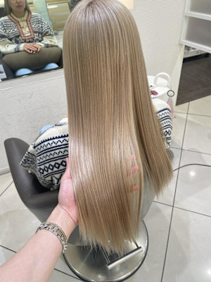 ハイトーンベージュ