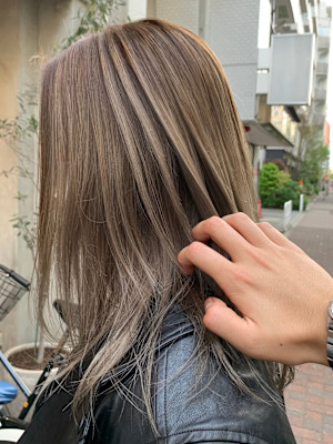 ベージュハイライト