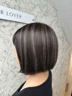 切りっぱなしボブ/ハイライト/ニュアンスカラー