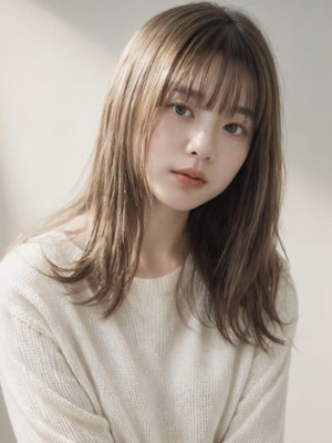 20代ナチュラルバング透け感グレージュツヤカラー