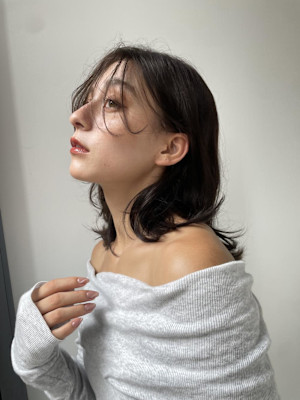 自信がつくスタイル！海外バタフライレイヤー