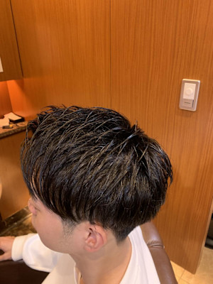銀座　理容室　フェザーショート