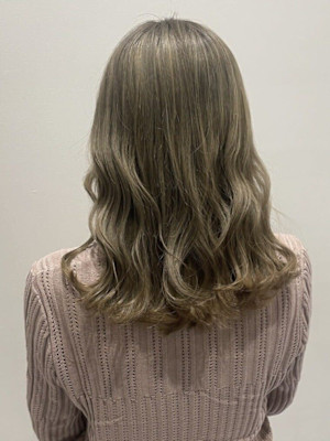 sand beige.サンドベージュロングくすみカラー髪質改