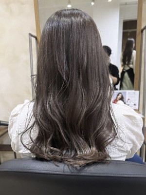 こっくりかわいいモカブラウン◎髪質改善カラーロングカール