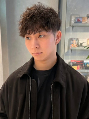 ツイストスパイラルパーマ　ニュアンスパーマ　メンズマッシュ