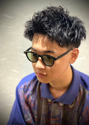 ツイスパスパイキーショート×テーパーフェード