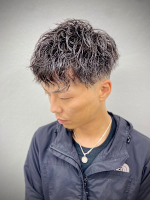 ツイストスパイラル//理容室/美容室/スキンフェード