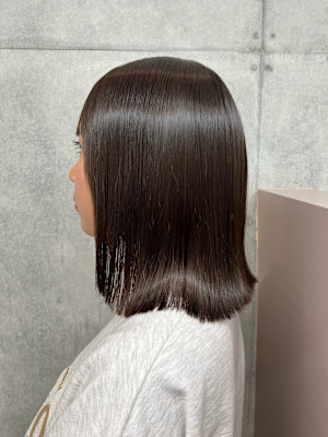 乾かしただけで艶サラ髪！プレミアム縮毛矯正