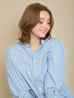 セミロング×レイヤースタイル