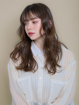 セミロング×レイヤースタイル