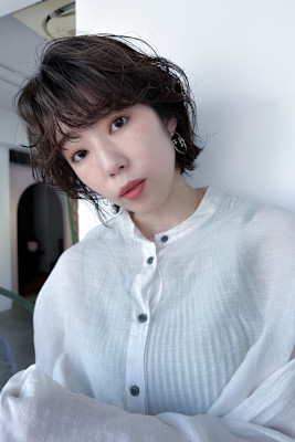 大人カジュアルな無造作ショート