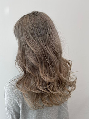 グレージュカラー