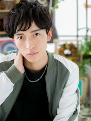 重めカーリー◎ニュアンスマッシュショート　フェザーパーマ