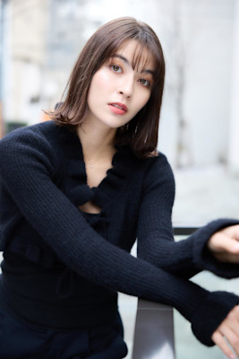 透明感カラーに似合う切りっぱなし