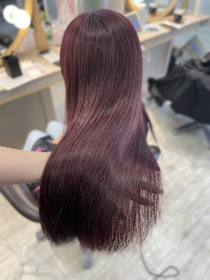 チェリーレッド