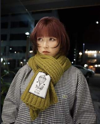 ピンクのルーツカラー