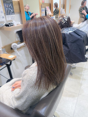 白髪ぼかしハイライトカラー30代40代50代ブルーグレージュ