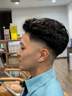 オールバックパーマ