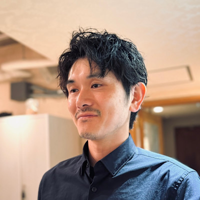 イケおじになりたい方におすすめ！大人渋いゆるパーマミディアム