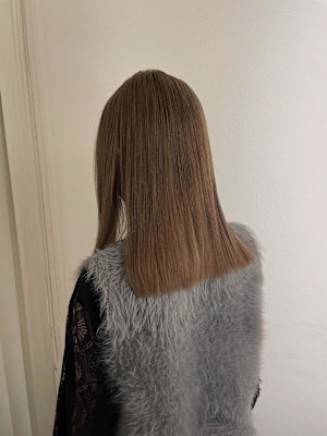 【ハイトーンベージュ/佐藤杏丸】