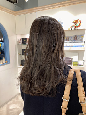 大人綺麗可愛いロングヘアトリートメントで年内最後のヘアケア