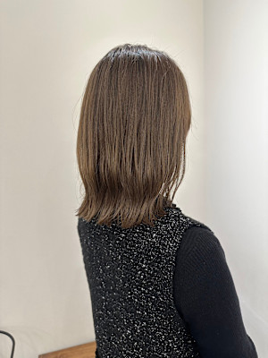 池袋 透明感 艶髪 切りっぱなしミディ 大人カーキブラウン♪