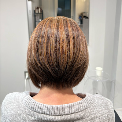 目立ちすぎないアンブレラカラーで気になる分け目を白髪ぼかし！