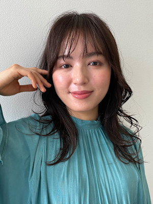 大人可愛いレイヤースタイル