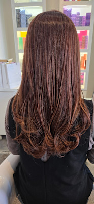 ピンクブラウンの艶々カラー