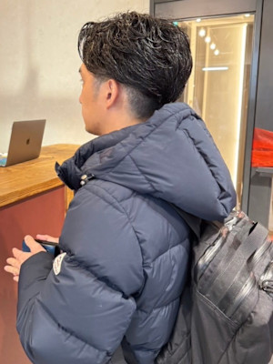 ツーブロック　マッシュショート　黒髪　刈り上げ　爽やか