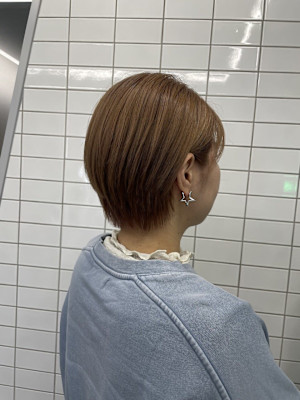 くびれショート×くすみピンク